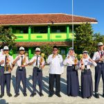 Senin Istimewa Bertabur Piala di MTsN 1 Kebumen