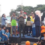 Santri MTsN 1 Kebumen Antusias Ikuti Peringatan Hari Pangan Sedunia 2025 di Alun-Alun Pancasila